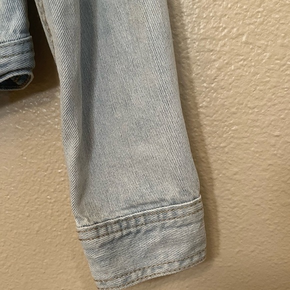 Mossimo Teen Wolf Malia Light Wash Jean Jacket - Picture 9 of 11